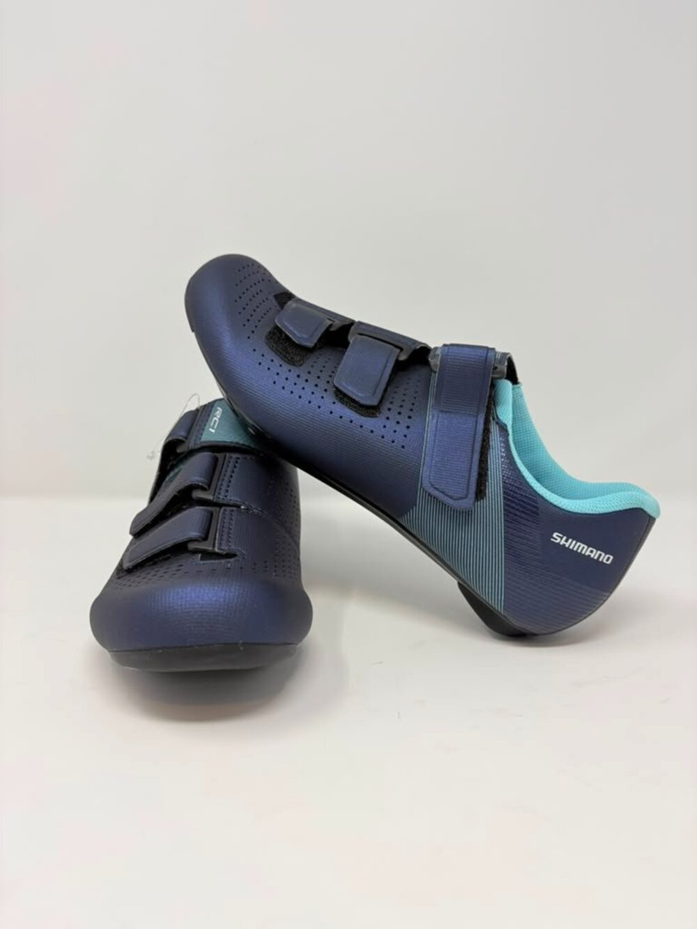 Shimano RC1 Road Cycling Shoes Women’s US 8 EU 40 Like New